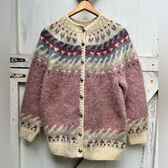 Vintage Sweaters - Vintage 100% Icelandic wool Nordic Fair isle cardigan sweater